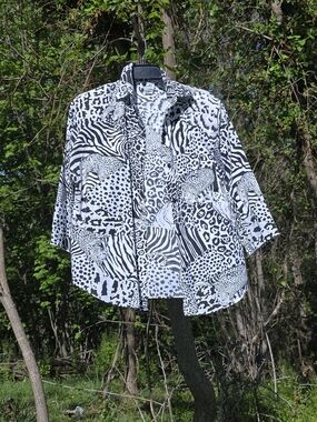 Vintage Touche LA Black & White Animal Print Button-Up Shirt